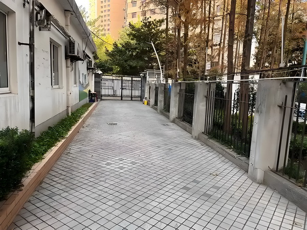 2025年深圳毕业生落户_电影《南京照相馆》票房破4亿 这种站主题很容网站出网易突